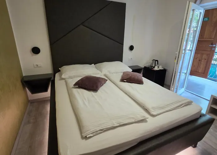 H&h - Adults Only Bed & Breakfast Rovinj