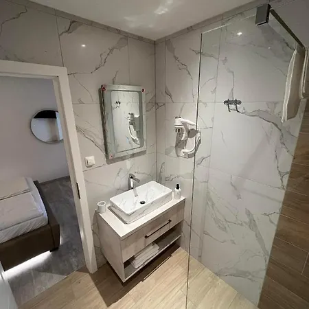 Bed & Breakfast H&h - Adults Only Rovigno