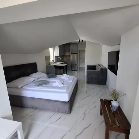 H&h - Adults Only Отель типа 