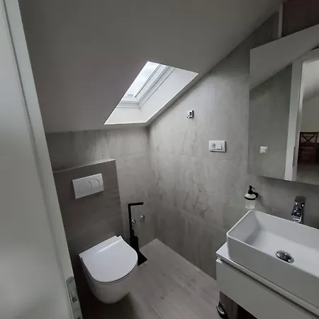 H&h - Adults Only Гостевой дом 3*