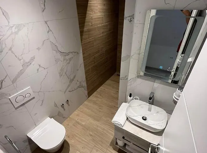 H&h - Adults Only krevet i doručak 3*