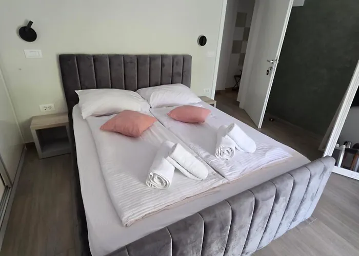 H&h - Adults Only B&B 3*