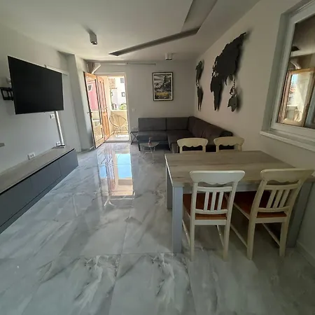 H&h - Adults Only Affittacamere Rovigno